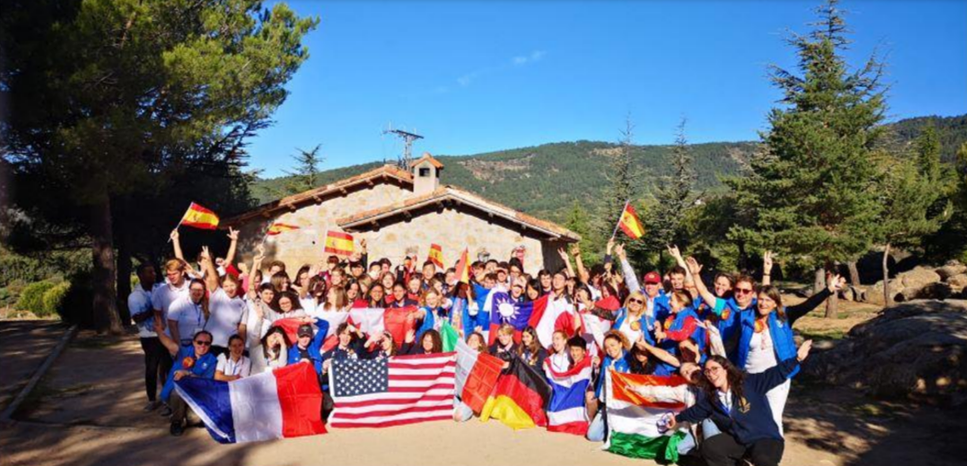 Camp Internacional de Juventud en Sierra de Madrid